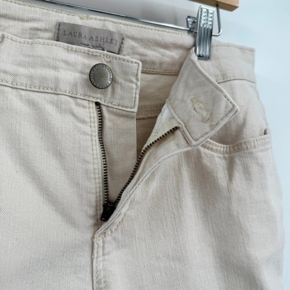 Laura Ashley Y2K Cream Straight Jeans with‎ Gold Pocket Details Women's Sz 12P - Picture 8 of 12